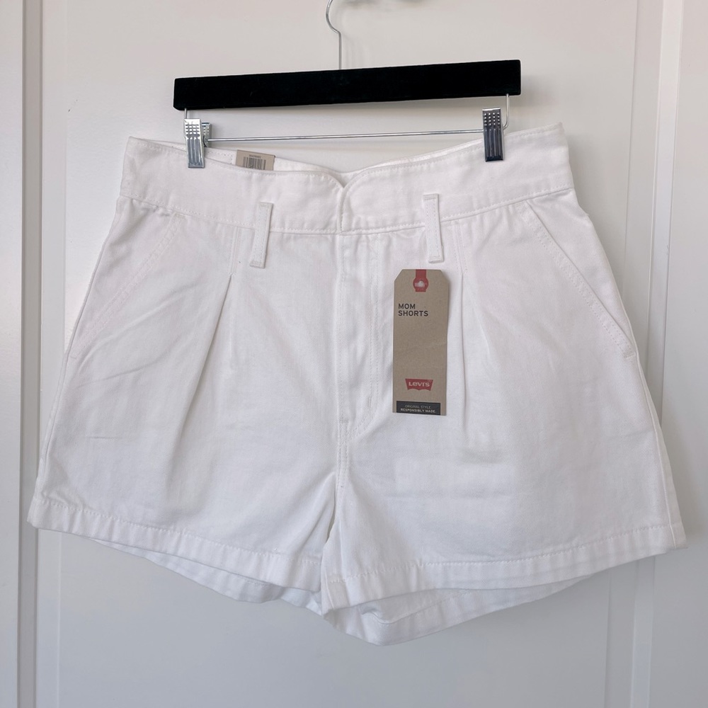Levi's High-Rise Mom Women’s Shorts Relaxed A-Line Style in Off-White Size 32